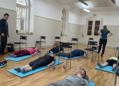 Ukázková hodina cvičení, posilování a relaxace se studenty fyzioterapie 29. 4. 2026